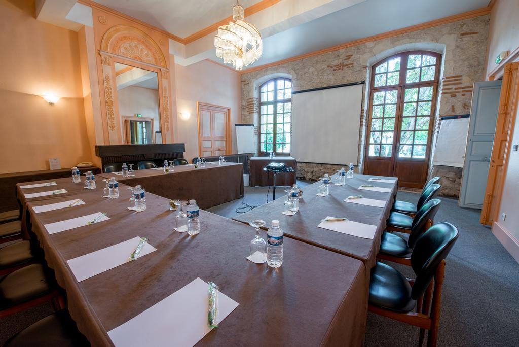Logis Hotel Le Prince Noir Сериньяк-сюр-Гарон Экстерьер фото